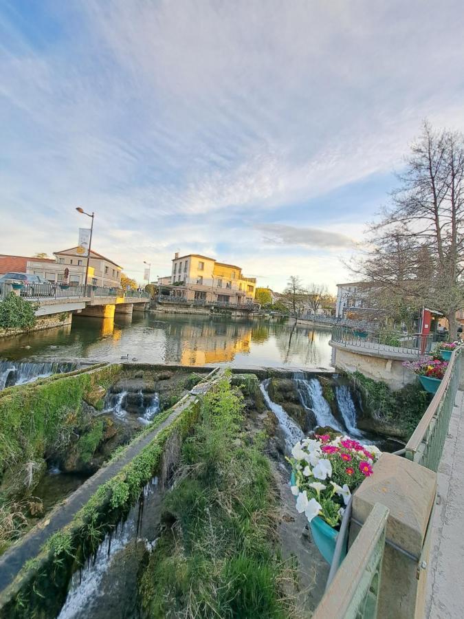Le Studio De La Place Chalier LʼIsle-sur-la-Sorgue Exteriér fotografie